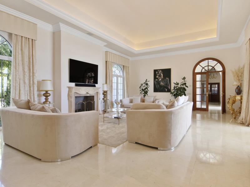6 Bedroom Luxury Villa for Sale in La Zagaleta, Benahavís , La Zagaleta 