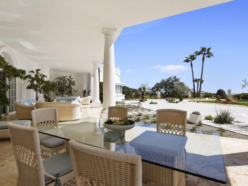 6 Bedroom Luxury Villa for Sale in La Zagaleta, Benahavís , La Zagaleta 