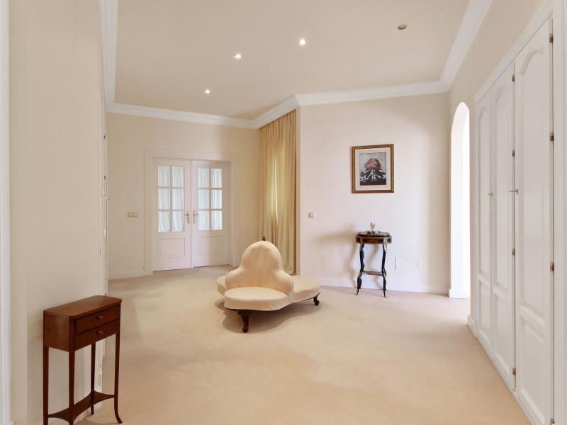 6 Bedroom Luxury Villa for Sale in La Zagaleta, Benahavís , La Zagaleta 