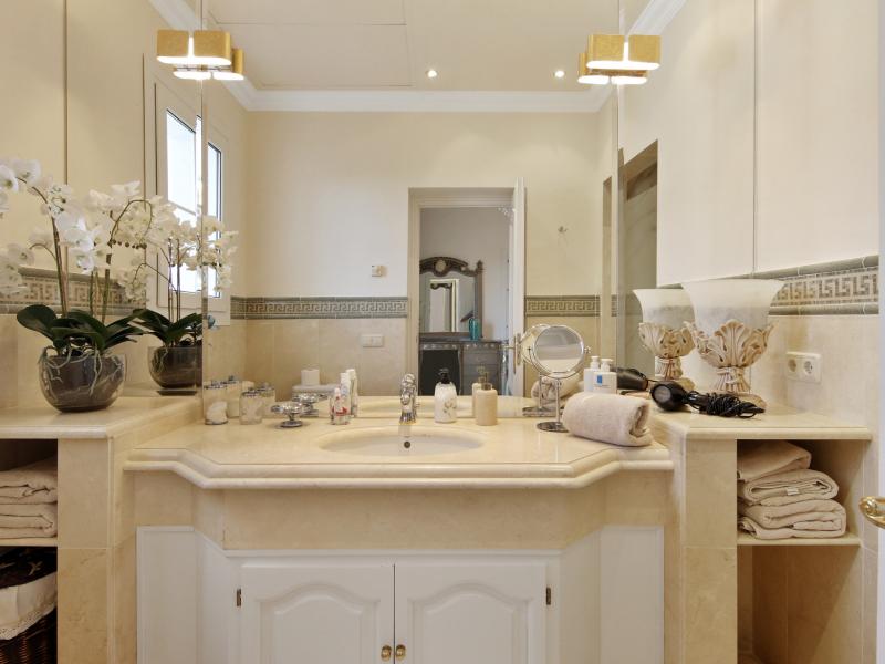 6 Bedroom Luxury Villa for Sale in La Zagaleta, Benahavís , La Zagaleta 
