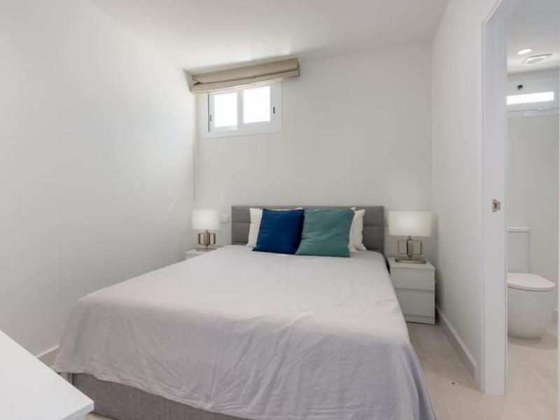 2 Bedrooms Penthouse for sale in Marbella - Puerto Banus Marbella , Puerto Banus 