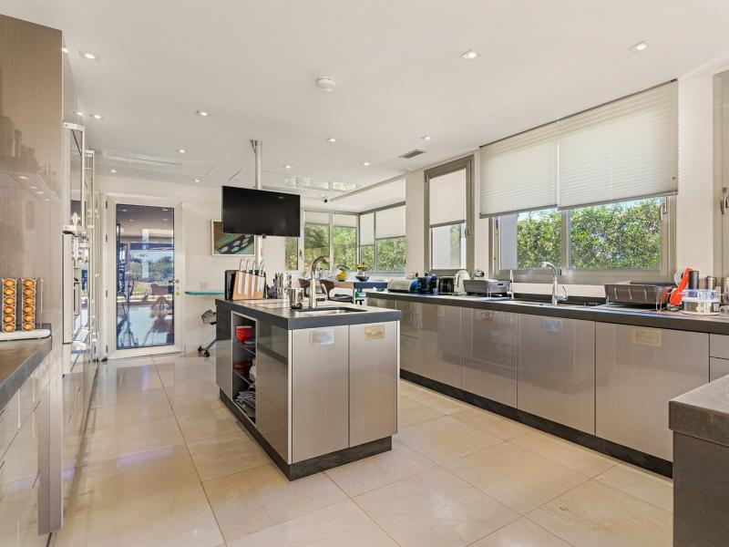 5 Bedrooms Villa for sale in Los Flamingos Benahavis , Benahavis 