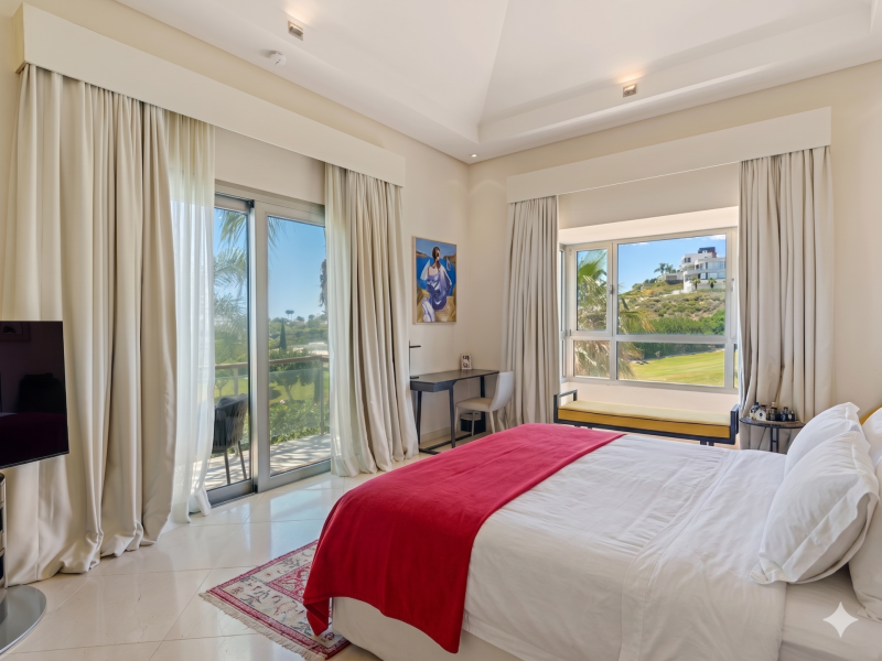 5 Bedrooms Villa for sale in Los Flamingos Benahavis , Benahavis 