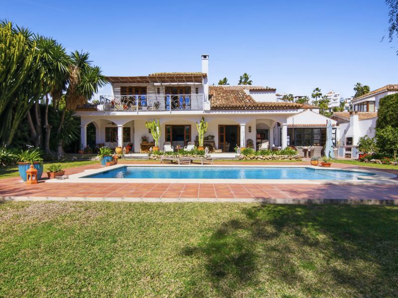 4 Bedrooms Villa for sale in Nueva Andalucia Marbella , Nueva Andalucia 