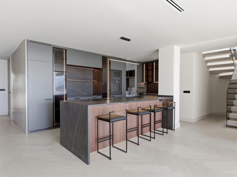 4 Bedrooms Duplex Penthouse for sale in Monte Halcones Benahavis , Benahavis 