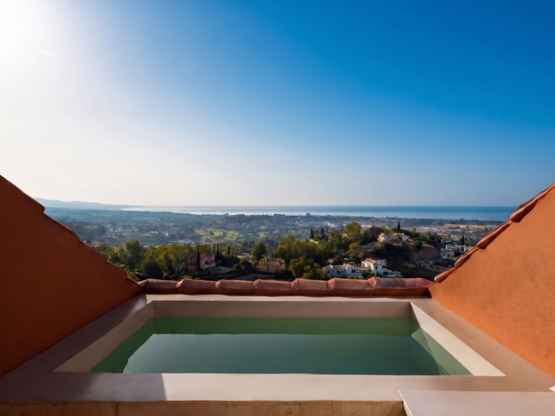4 Bedrooms Duplex Penthouse for sale in Monte Halcones Benahavis , Benahavis 