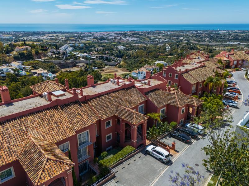 4 Bedrooms Duplex Penthouse for sale in Monte Halcones Benahavis , Benahavis 