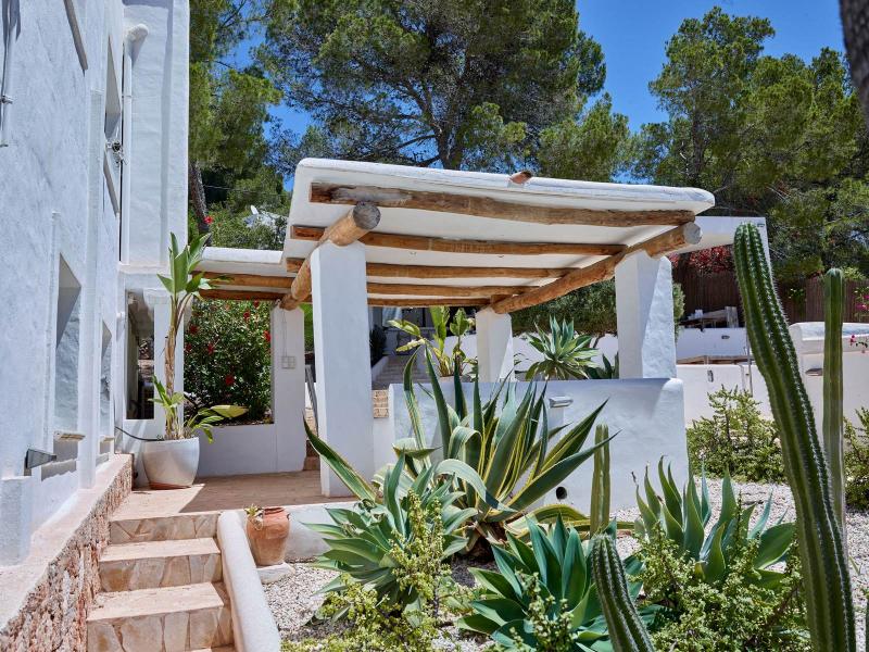 Country House for Sale Between Ibiza Town and San José, Ibiza , Sant Josep de sa Talaia, 