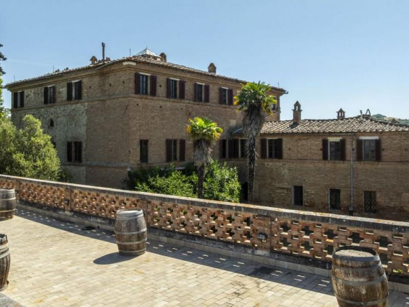Historic Hamlet and Estate with Olive Grove for Sale in Buonconvento, Siena, Tuscany , Tuscany 