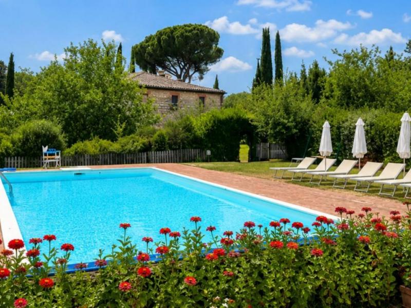 1750s Tuscan Villa with Heated Pool and Truffle Reserve – Siena, Tuscany , Tuscany 