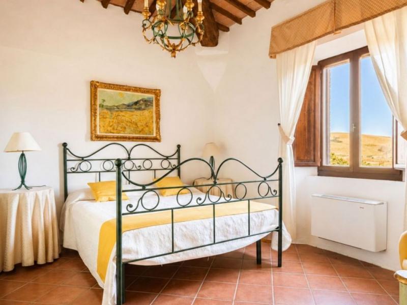 1750s Tuscan Villa with Heated Pool and Truffle Reserve – Siena, Tuscany , Tuscany 