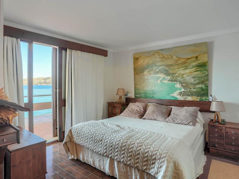 Frontline Luxury Villa for Sale in Bonaire, Mallorca , Alcudia Area 