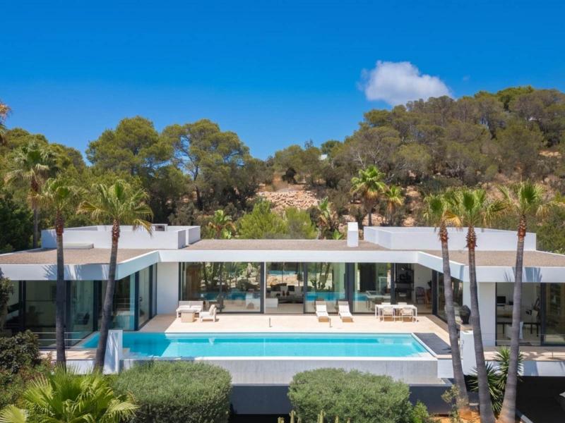 Modern Luxury Villa for Sale in Cala Carbo , Sant Josep de sa Talaia 