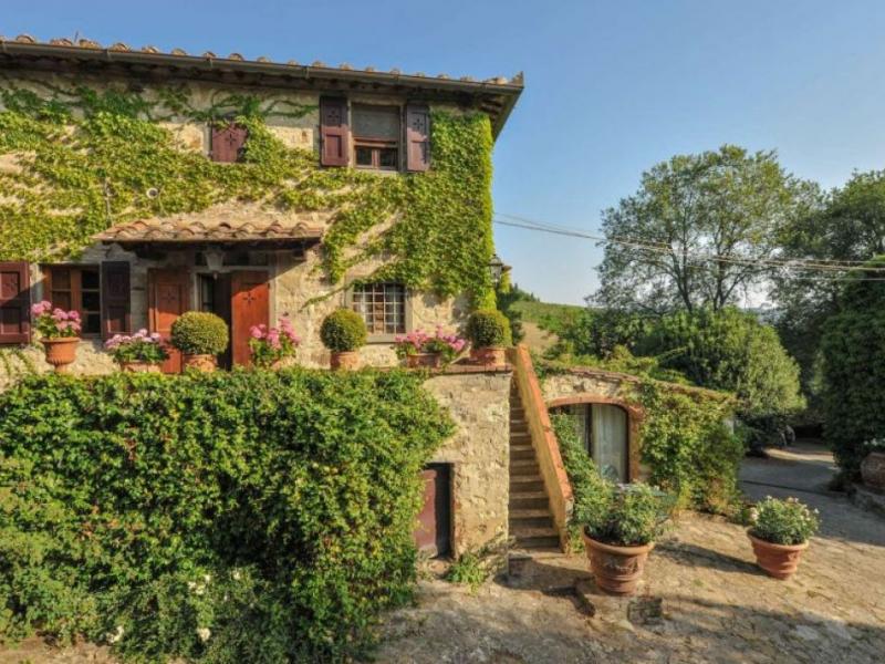 Historic Country Villa for Sale , Tuscany 