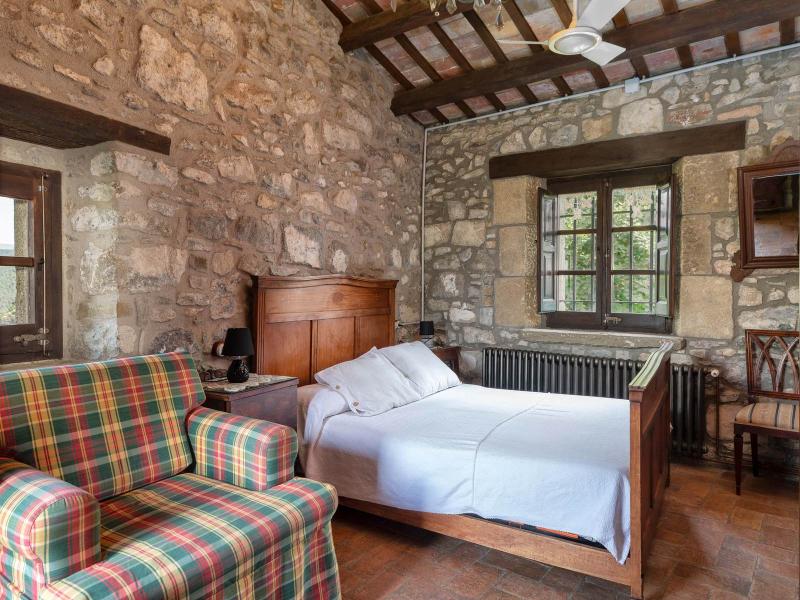 Palace for sale in Santa Maria de Besora , Costa Brava , Girona 