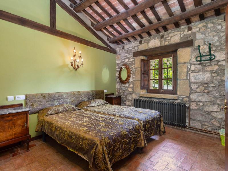 Palace for sale in Santa Maria de Besora , Costa Brava , Girona 