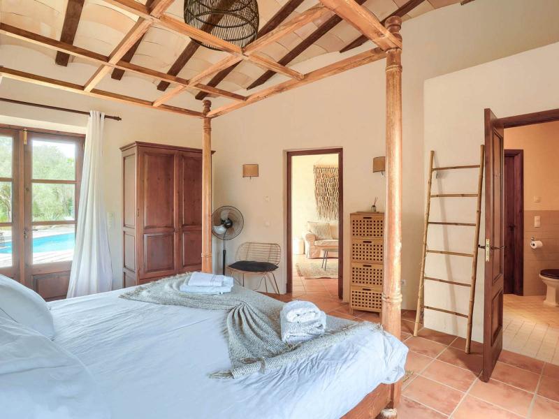 Private Villa with Guest Houses , 