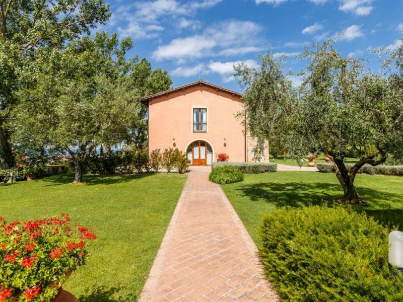 Historic Estate , Tuscany 