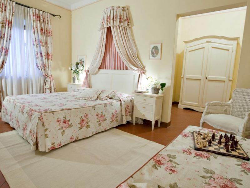 Historic Estate , Tuscany 