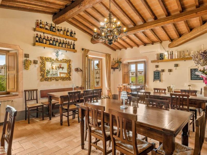 Country House/Farmhouse for sale for sale in Siena - San Quirico d'Orcia , 