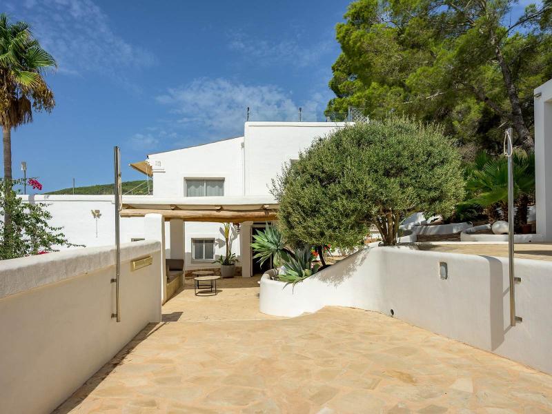 Country House for Sale Between Ibiza Town and San José, Ibiza , Sant Josep de sa Talaia, 