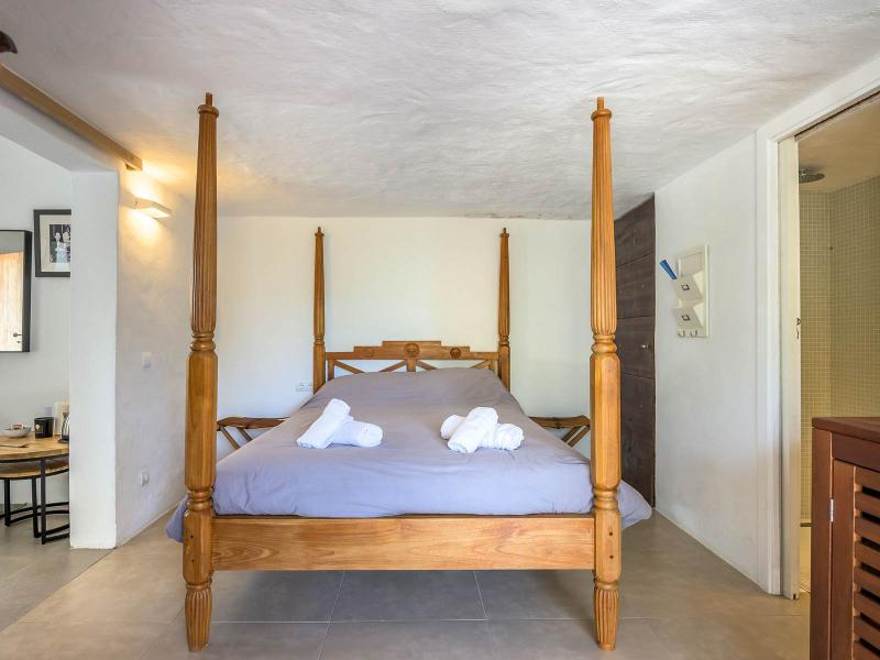 Country House for Sale Between Ibiza Town and San José, Ibiza , Sant Josep de sa Talaia, 