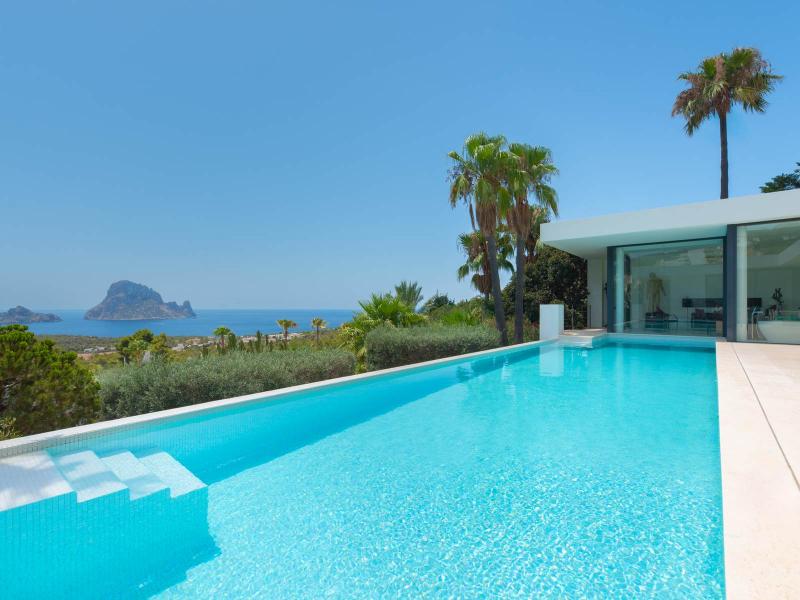 Modern Luxury Villa for Sale in Cala Carbo , Sant Josep de sa Talaia 