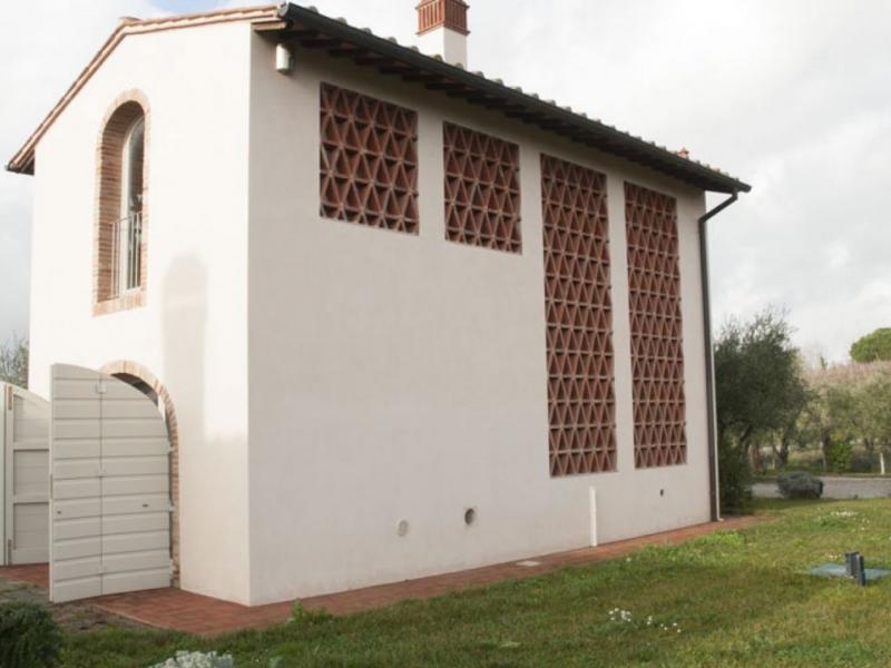 Ancient farmhouse conversion for sale in Pisa - Palaia , Tuscany 