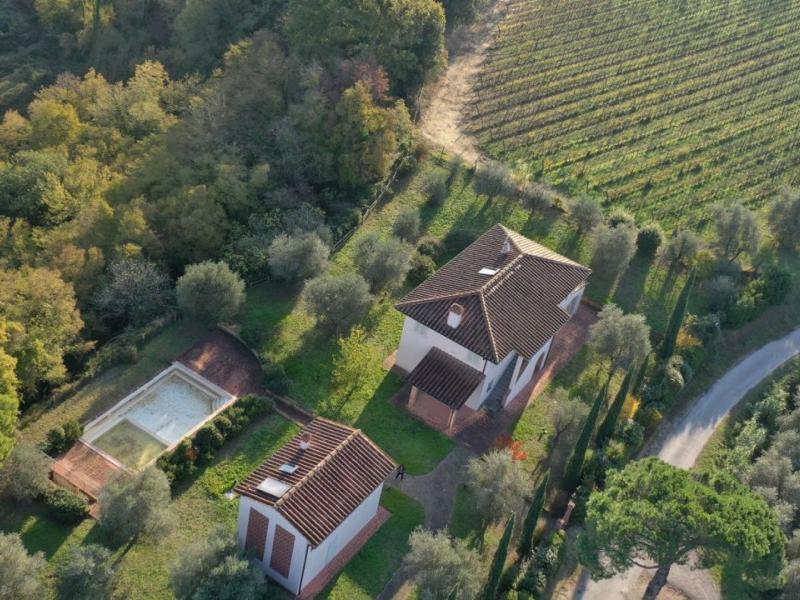 Ancient farmhouse conversion for sale in Pisa - Palaia , Tuscany 