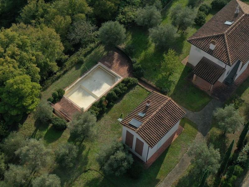 Ancient farmhouse conversion for sale in Pisa - Palaia , Tuscany 