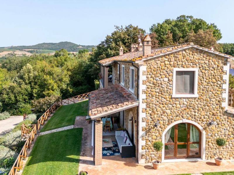 Farmhouse for sale in Grosseto , Tuscany 