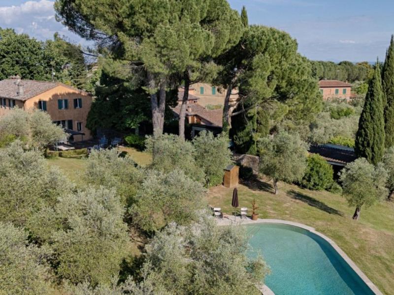 Historic Villa for sale for sale in Siena , Tuscany 