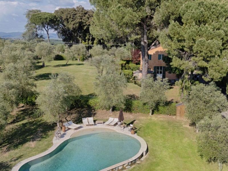 Historic Villa for sale for sale in Siena , Tuscany 