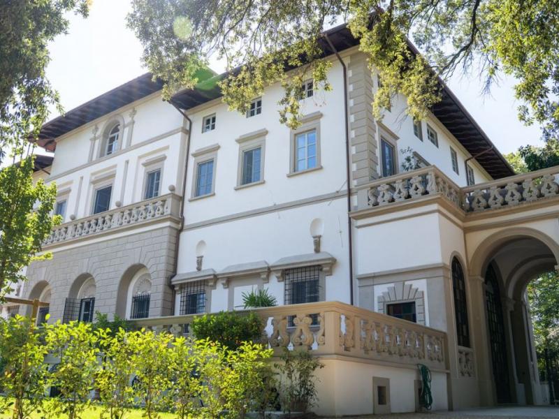 Renovated historic apartment for sale in Firenze - Fiesole , Tuscany 