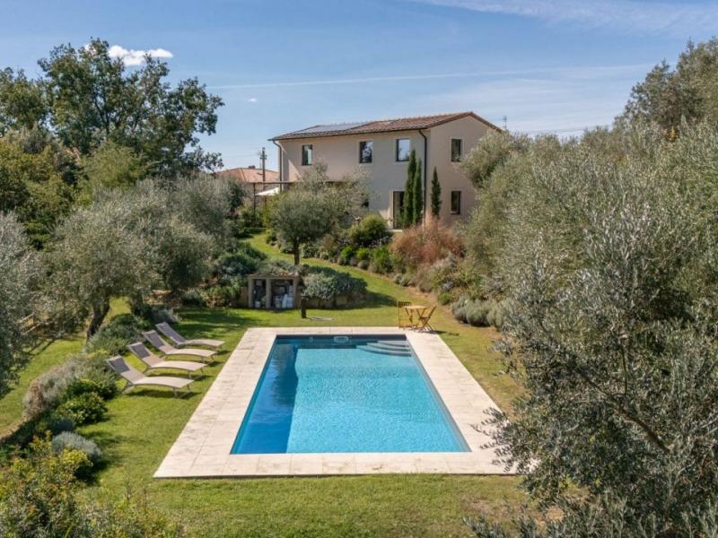 Villa for sale for sale in Siena - San Giovanni d'Asso , Tuscany 