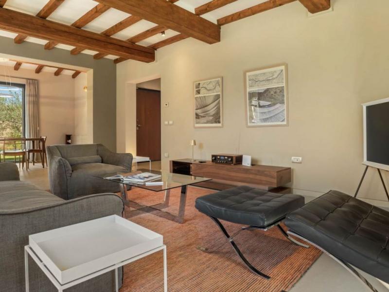 Villa for sale for sale in Siena - San Giovanni d'Asso , Tuscany 