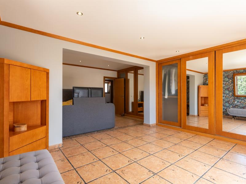 Algarve Villa for Sale in Galé – Coastal Living Near Albufeira , Albufeira 