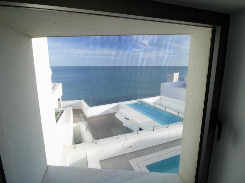 Renovated Contemporary 3-Bedroom Villa , Albufeira 