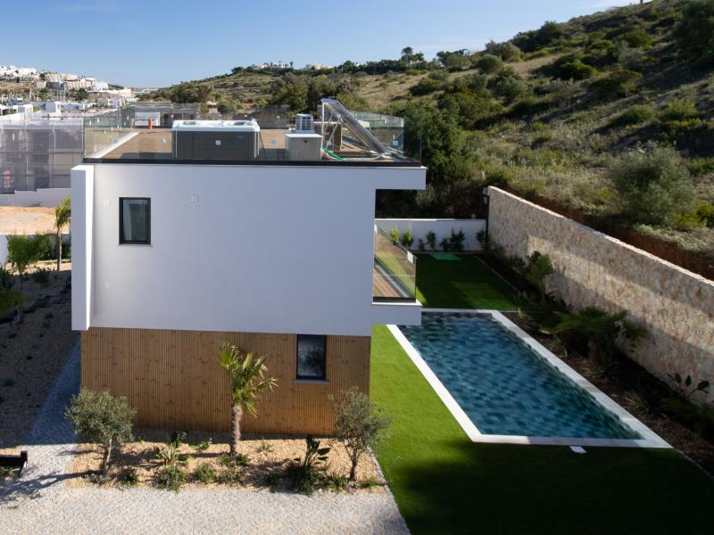Newly Built 4-Bedroom Villa with Roof Terrace and Marina Views , Albufeira , Algarve 