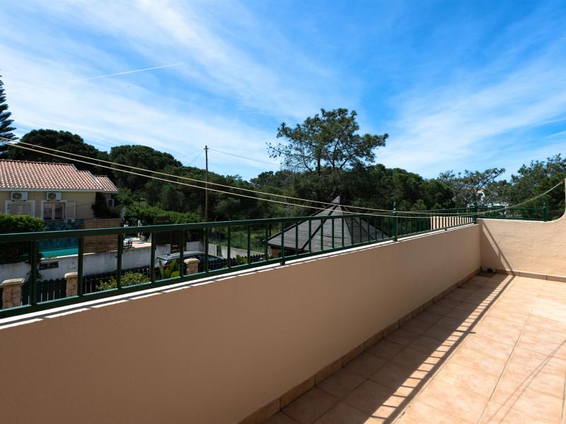 Algarve Villa for Sale in Galé – Coastal Living Near Albufeira , Albufeira 