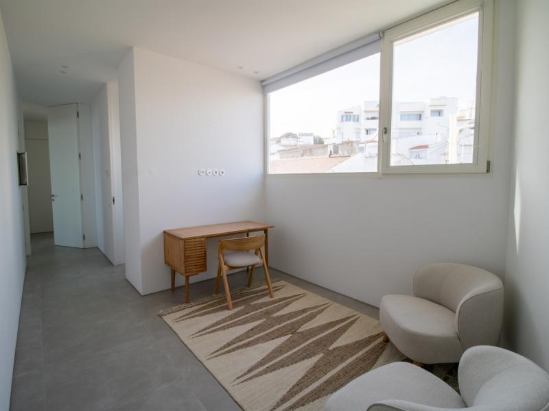 Renovated Contemporary 3-Bedroom Villa , Albufeira 