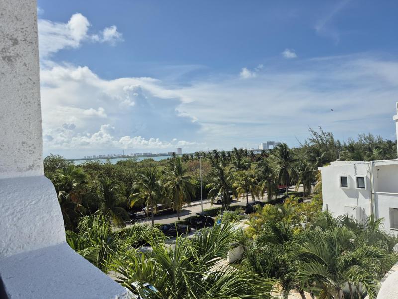 Duplex Penthouse for Sale in Cancun Hotel Zone | Lagoon Views , Quintana Roo 