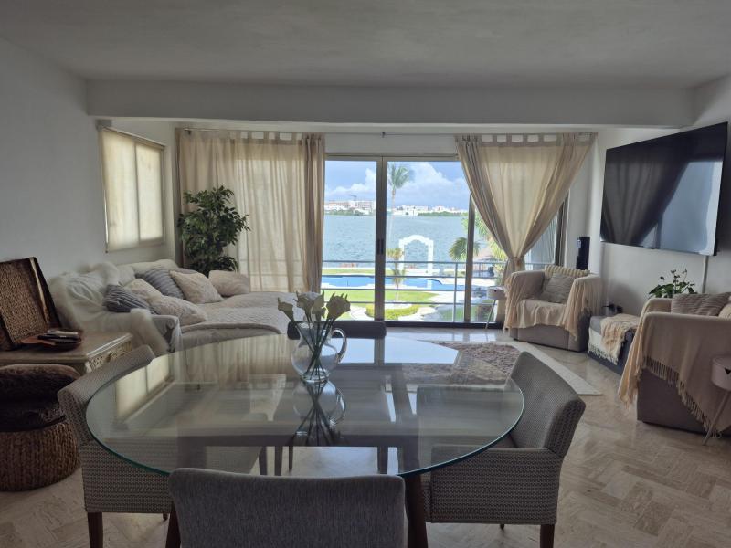 Duplex Penthouse for Sale in Cancun Hotel Zone | Lagoon Views , Quintana Roo 