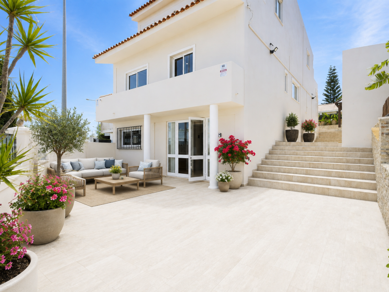 Algarve Villa for Sale in Galé – Coastal Living Near Albufeira , Albufeira 