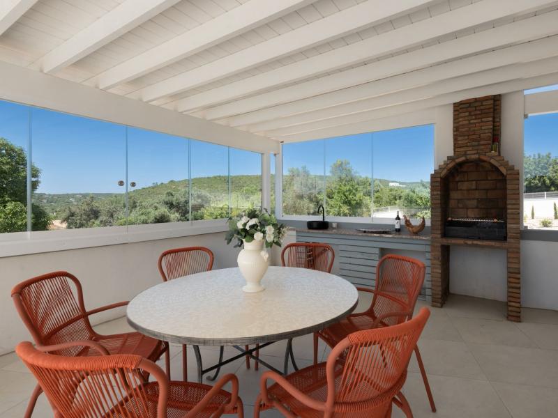 Impressively Spacious Luxury 3 Bedroom Villa in Loulé with Sea Views , Loule 