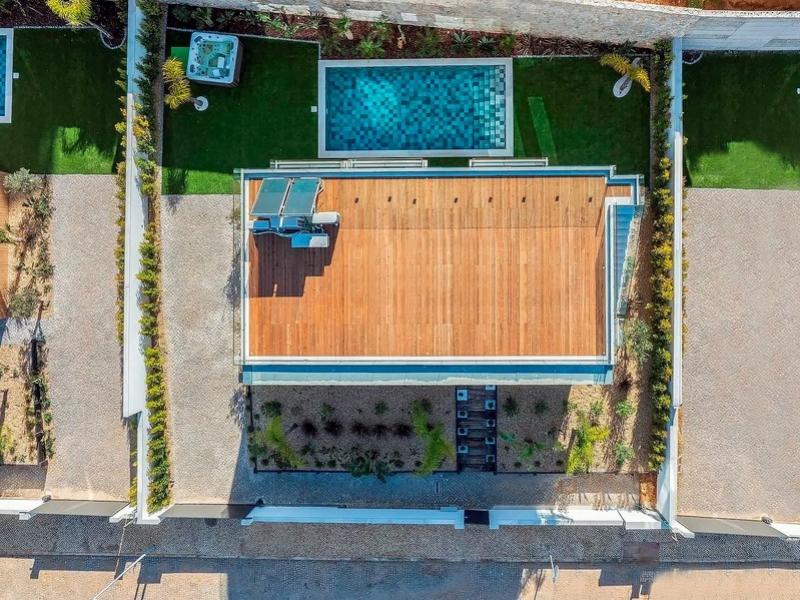Newly Built 4-Bedroom Villa with Roof Terrace and Marina Views , Albufeira , Algarve 