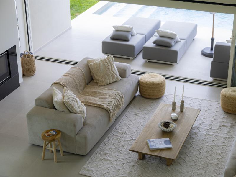 Newly Built Contemporary 3 Bedroom Villa with Sea Views for Sale , Santa Barbara De Nexe 