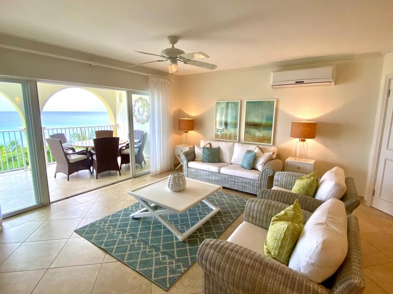 Sapphire Beach 403 - Beachfront , Beach Front , Christ Church , South Coast 