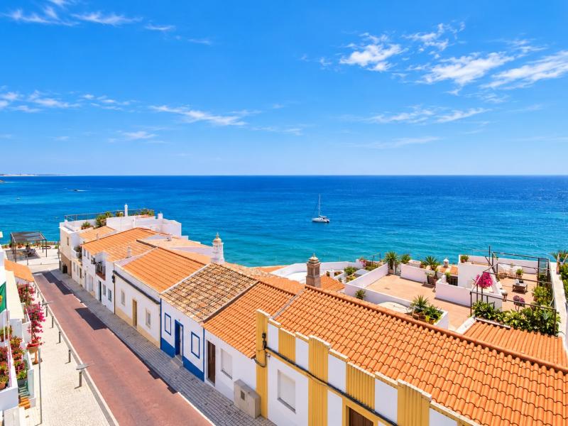 Unique Renovated 3 Bedroom House with Amazing Sea Views in Historical Albufeira , Albufeira 