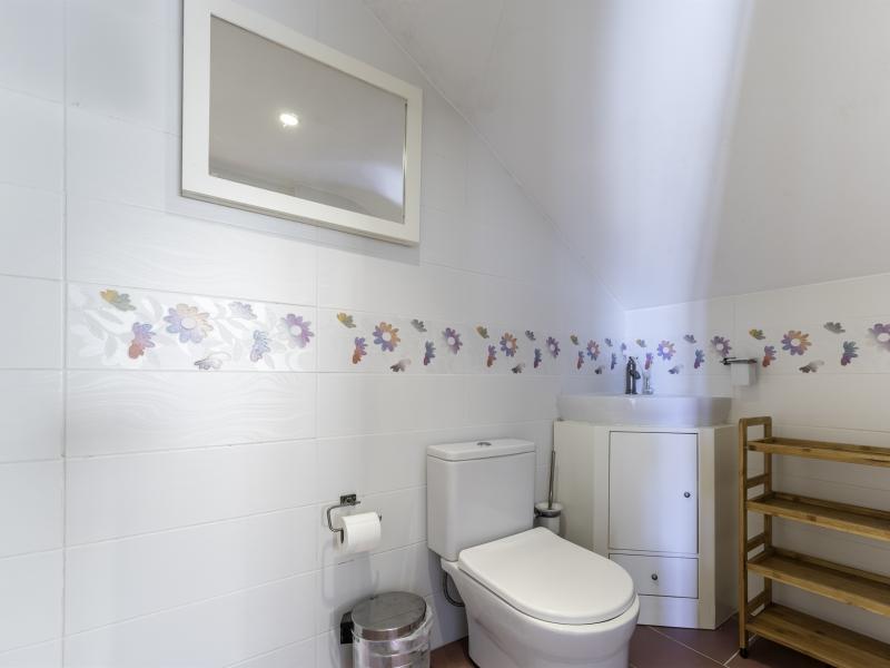 Algarve Villa for Sale in Galé – Coastal Living Near Albufeira , Albufeira 